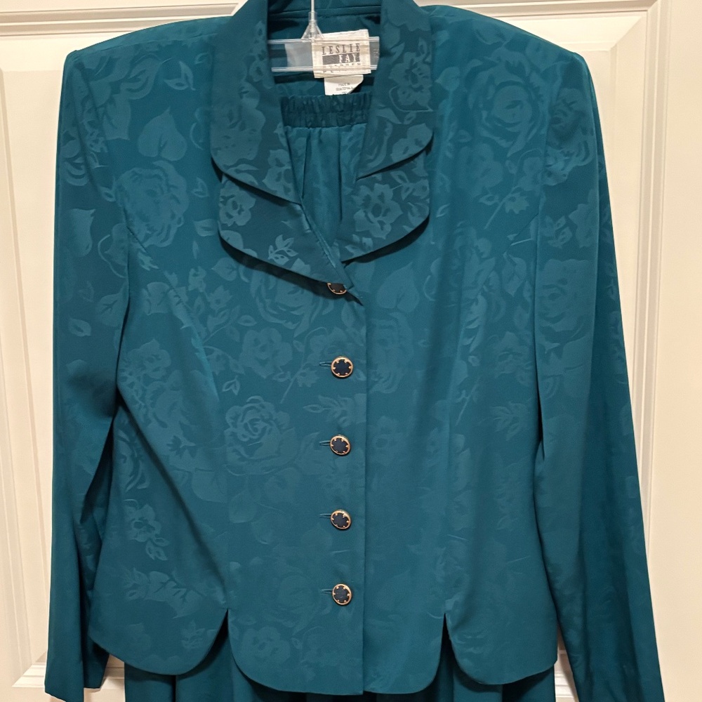 Leslie Fay DarkGreen/Tealish  Women's 2 piece  Skirt Suite 8P  floral pattern